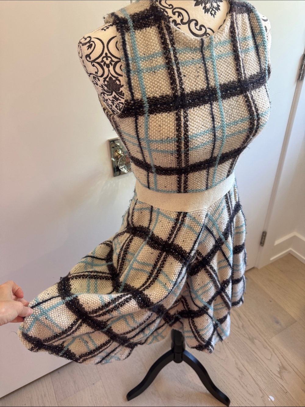 Thom Browne Plaid Sleeveless Knit Fit-and-Flare Dress - Picture 6 of 11